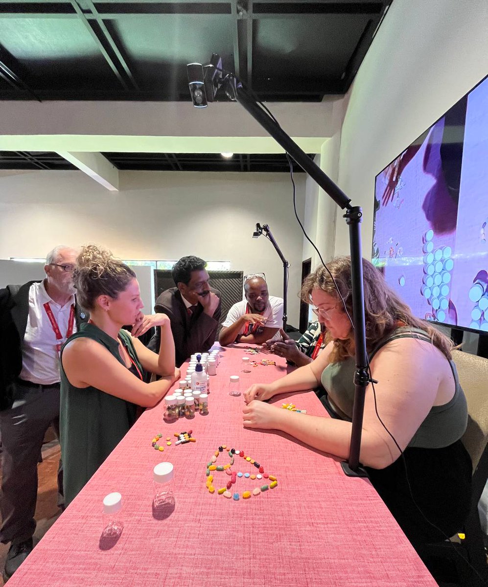 realTBpeople's tweet photo. In 2015, Paulina Siniatkina turned her TB treatment into art. Now, at the @UnionConference, she invites you to the “Non-Violent Kitchen Table” to share stories and create together. Let’s end TB with creativity and hope! #UnionConference #TBsurvivor @KNCVTBPlus @KNCVTBPlus_NL https://t.co/OMTIl0Hgyk