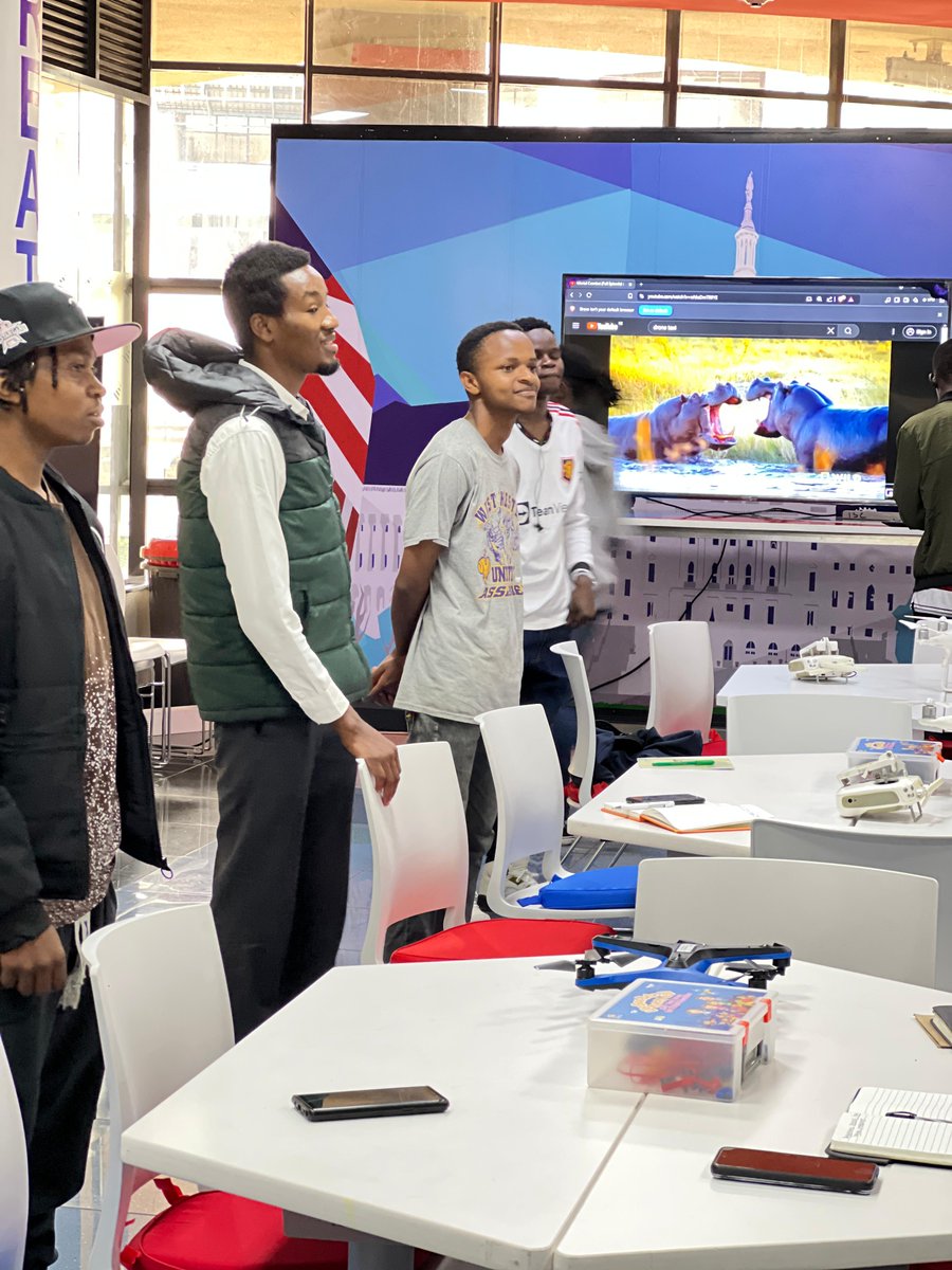 knlsmedia's tweet image. Today at American Corner Mtaani, we hosted an interactive Flight Lab workshop! Participants delved into drone tech basics, future uses, and hands-on demos. Thanks to all who joined! #FlightLab #Drones #TechInnovation