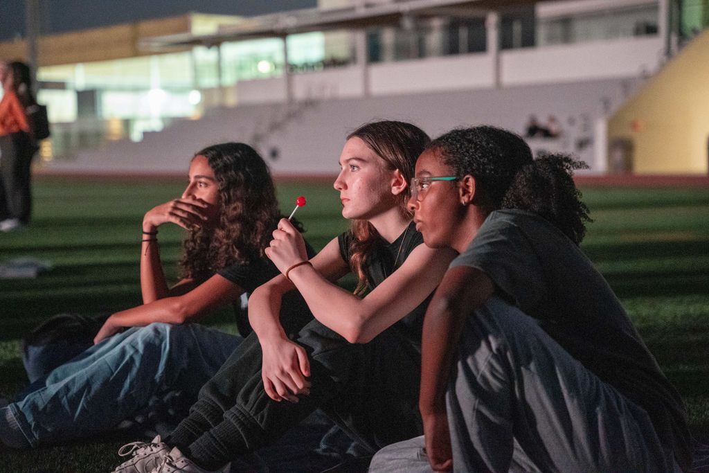 Movie night under the stars! 🌌Our community enjoyed classic 1930s horror trailers created by Mr. Girdner’s talented IB and film students.