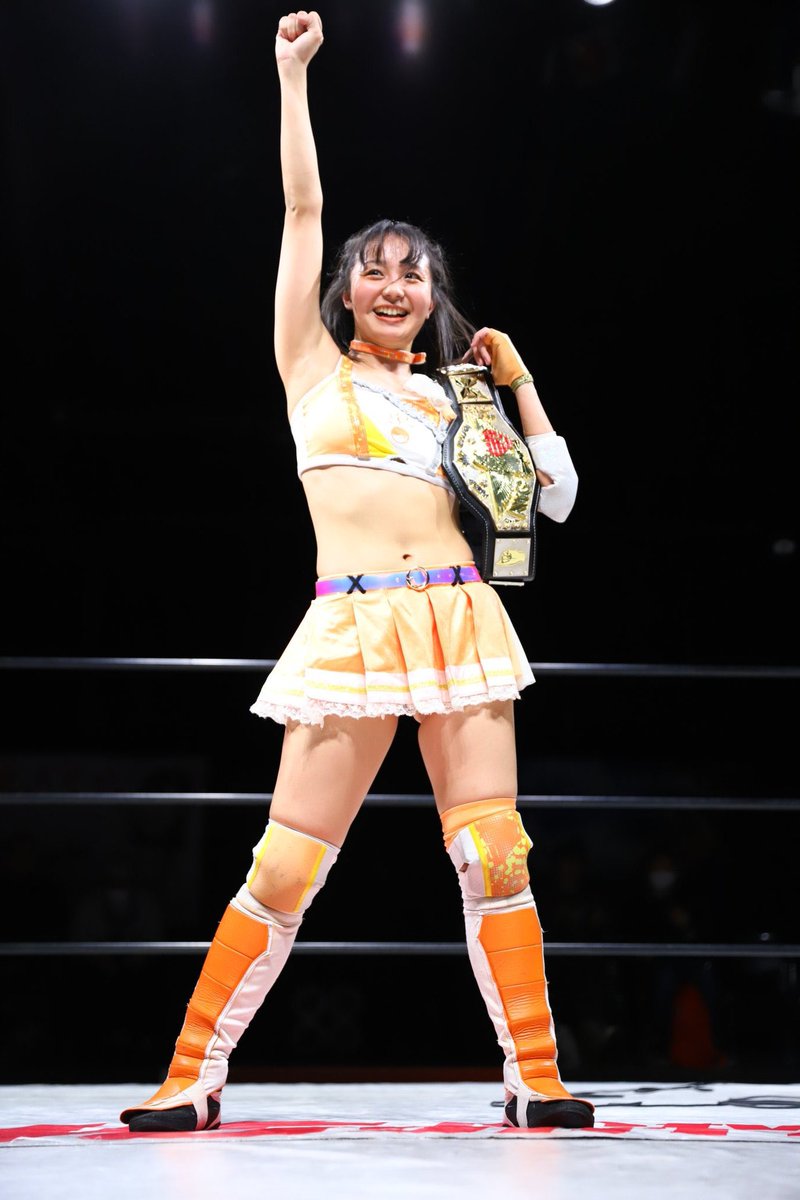 【世界で1枚】SEC 女豹のポーズ ハル FINALIST 夏葵 (なつき) on X