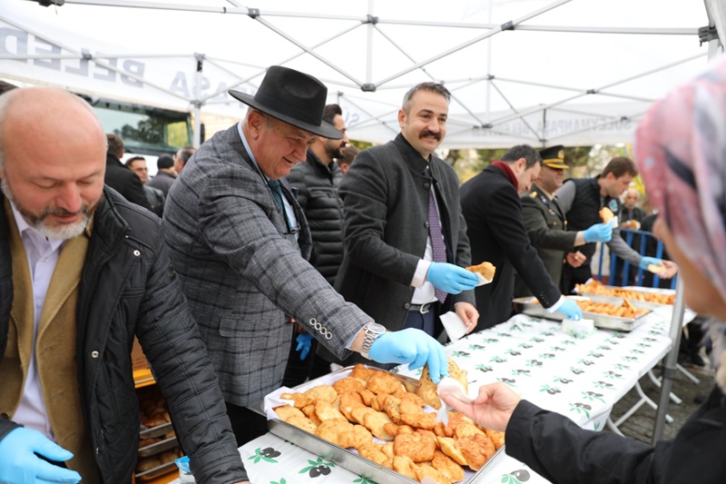 Kaymakam Eyüp Fırat Hayrabolu’nun Düşman İşgalinden Kurtuluşunun 102. Yıl Dönümü Etkinlikleri Kapsamında Okunan Mevlid-i Şerif Programına Katıldı.
isay.gov.tr/Icerik/Onizlem…