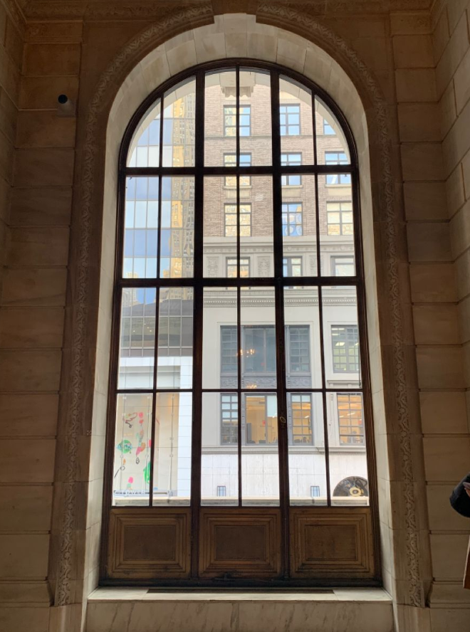 ElMeiNa's tweet photo. Framing the Cityscape 🏙️: Through a grand arched window, the old meets the new. A timeless view that captures the elegance of classic architecture against the modern world

https://t.co/RAUiUCt9K7 https://t.co/ImAcsO32zA