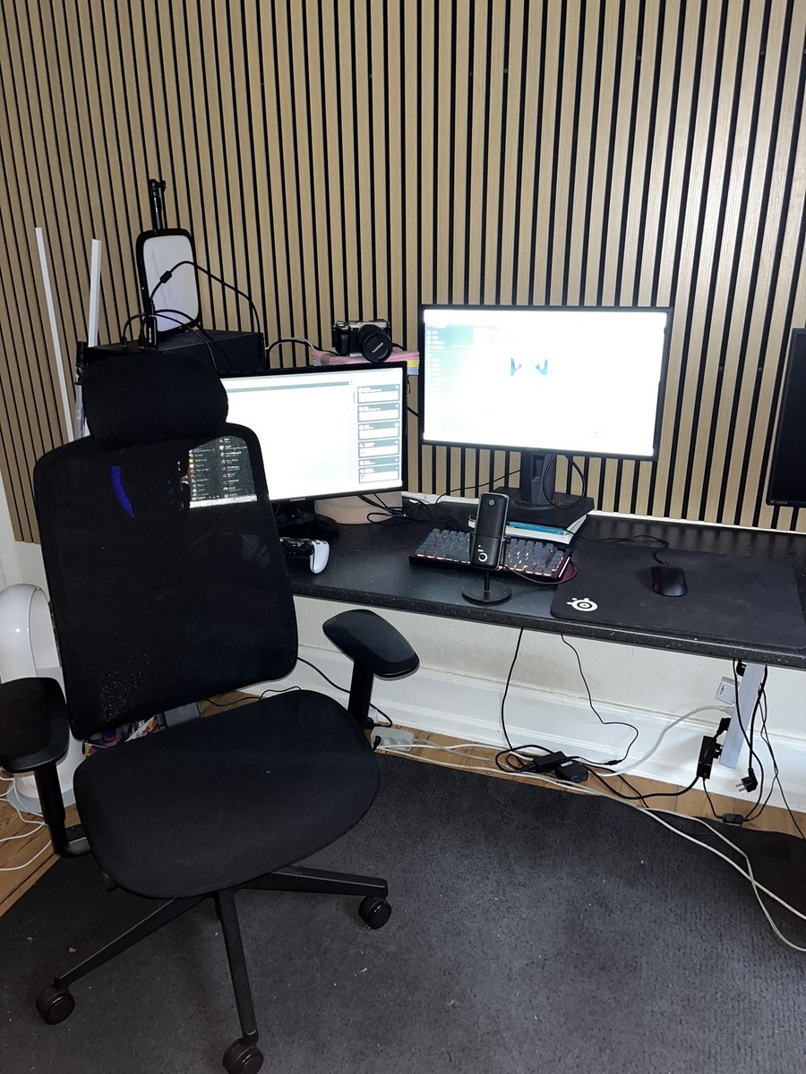 Soendergaard tweet media