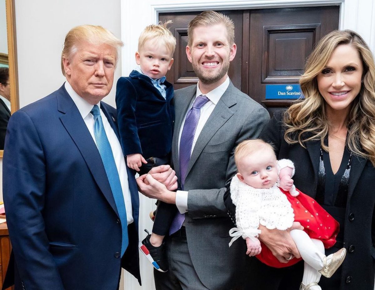 MAGAVoice's tweet image. If you are praying for Donald Trump&apos;s safety from the Deep State Machine, reply with &quot;Amen&quot; 🙏