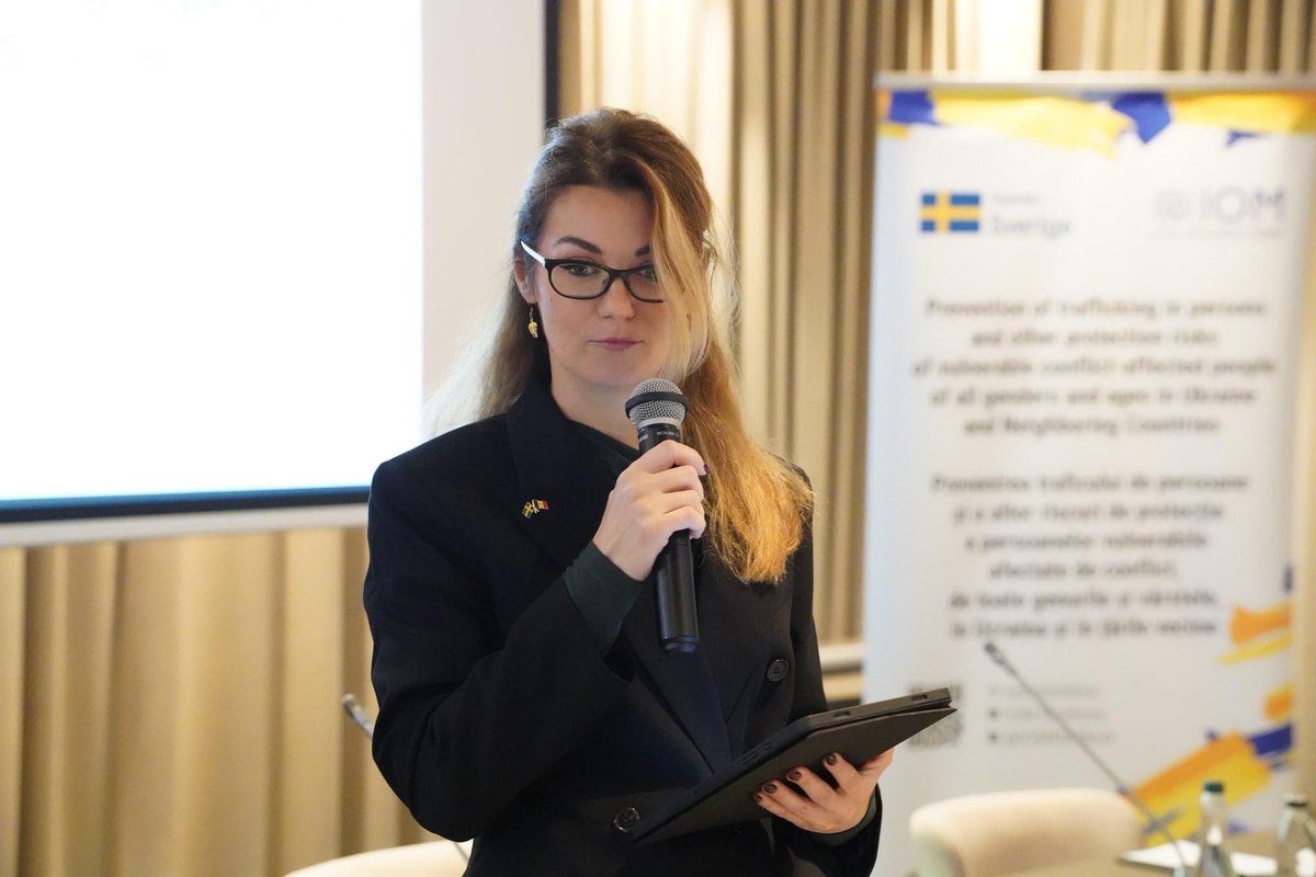 IOMMoldova's tweet image. IOM 🇲🇩 organized a training for consular and embassy officials on identifying, #protecting and assisting victims of trafficking. IOM 🇲🇩’s CoM @Ester_IOM highlighted their pivotal role in #combating human trafficking through specialized #support.
 🙏🏻 @SweMFA