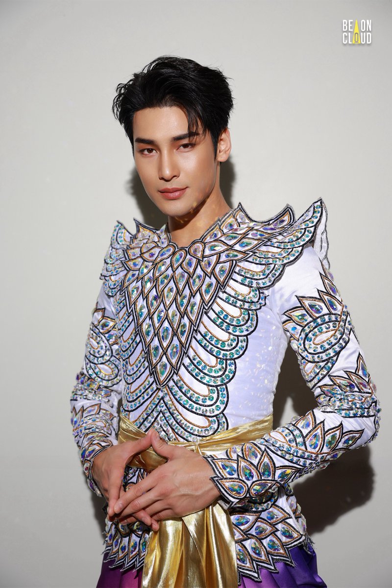 หนุ่มหน้ามน คนเสียงหวาน อาโป-ณัฐวิญญ์ ร่วมงาน 'THE POWER OF FUNTASTIC CELEBRATION 2025 ฉลองทุกความสุข สนุกไม่รู้จบ เป็นไปได้' 

รออีกซักครู่ได้พบกับบนเวทีพร้อมโชว์สนุก ๆ แน่นอน เตร๊ง เตรง เตร่ง เตร๊งงงง~ 😊

📍รับชม Live บรรยากาศภายในงานได้ทาง Facebook : King Power