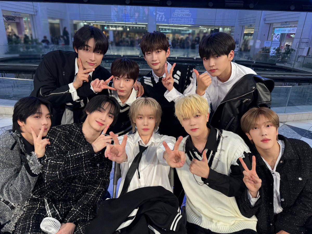 📸] 今日のリリースイベントに来てくださったポエクのみなさん