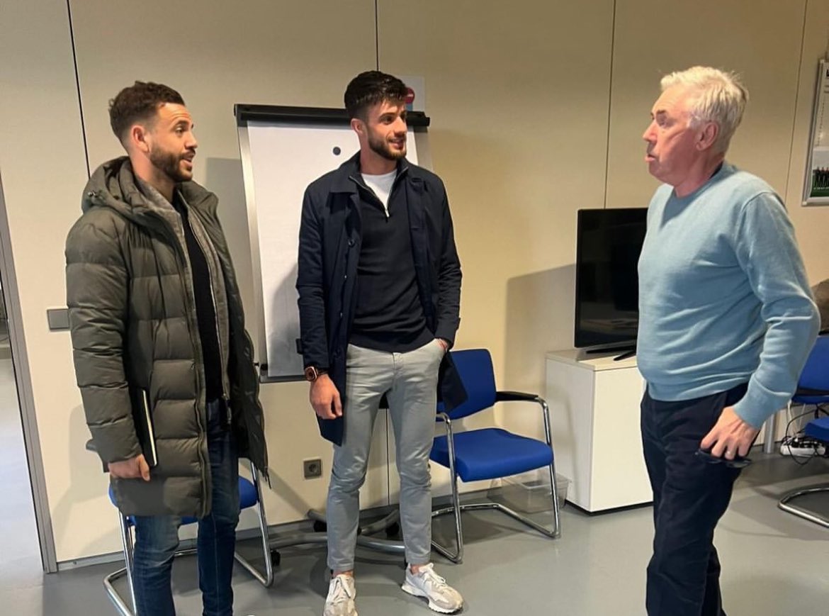 Outstanding opportunity for our GK dept to spend time with some outstanding people at Real Madrid over the last few days. Well done for organising Sam Morris - lots of 🧠 🤔 to support us moving forwards! 🧤