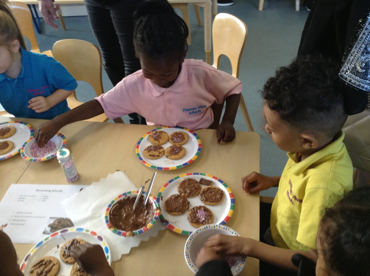Titi Aderoba (@titi_tvi) on Twitter photo Great morning in Giraffesš¦. The children really enjoyed Cooking together with their grown ups, making some delicious food. Thank you to all the adults for joining us. <a href="/TVInfants/">Thames View Infants</a> <a href="/RofiyaTVI/">Rofiya Begum</a> <a href="/AdamDobsonTVI/">Adam Dobson</a> Great morning in Giraffesš¦. The children really enjoyed Cooking together with their grown ups, making some delicious food. Thank you to all the adults for joining us. <a href="/TVInfants/">Thames View Infants</a> <a href="/RofiyaTVI/">Rofiya Begum</a> <a href="/AdamDobsonTVI/">Adam Dobson</a>