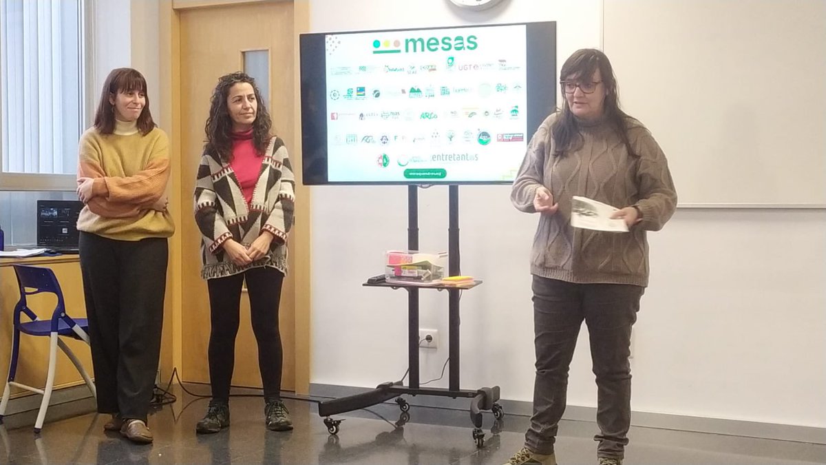 Urcacyl participa en la presentación de <a href="/Mesasquenutren/">Mesas que nutren</a>, una plataforma q pretende mejorar la alimentación de los escolares en #CyL
¿Será posible una alimentación más justa, sana y sostenible? 
¿Basada en materias primas locales, frescas, de temporada, ecológicas y cooperativas?