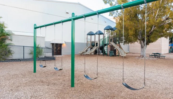 ProPlaygrounds's tweet image. Happy Thursday! We installed the new Figgs Landing play system, a 3-bay single post swing with green belts, a curved post overhead inverted horizon climber with rope attachment, and an octagon rung horizontal ladder, creating a dynamic and engaging play area for the students.
