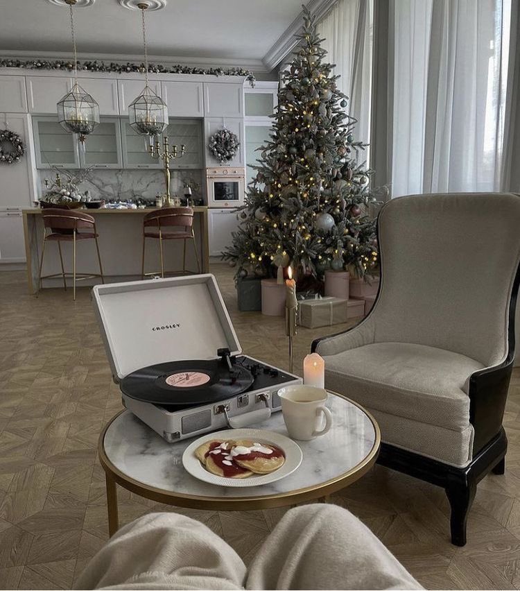 40 days until Christmas🎄✨