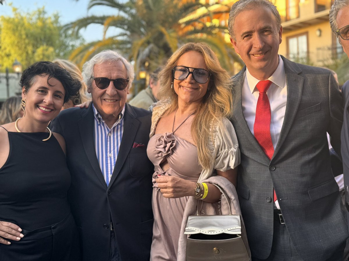 Bea Román Alzérreca tweet media