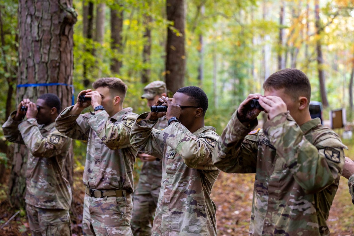 4thBdeArmyROTC's tweet image. The wait is finally over! 🎉 Our teams trained all semester for this weekend, and we cannot wait to see how well they perform! 💪 
The top two teams from each brigade will go on to compete in the Sandhurst Military Skills Competition at West Point. 
#ArmyROTC #RangerChallenge