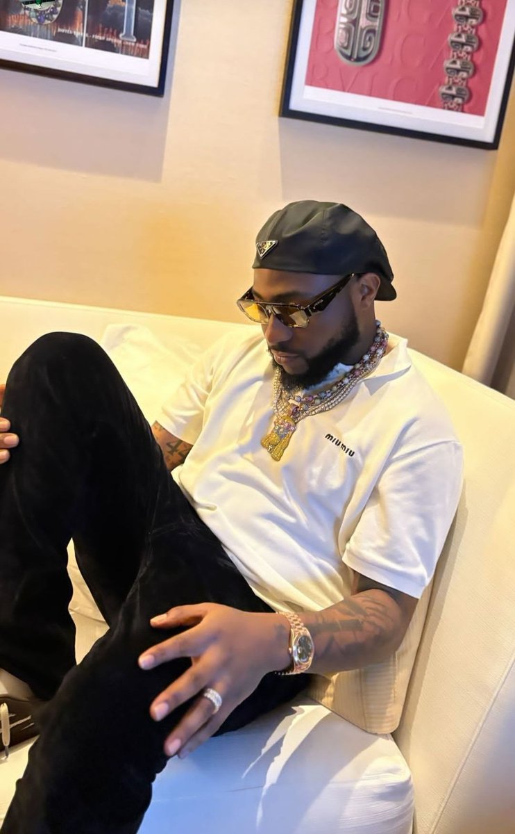 u be 30bg and you still dey 1k followers drop your like retweet let's follow you