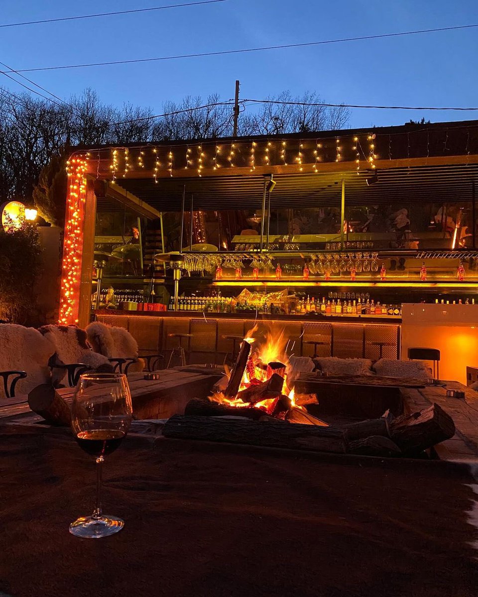 İstanbul’un en güzel şömineli mekanlarından Sarıyer, Brio İtalian’a git.