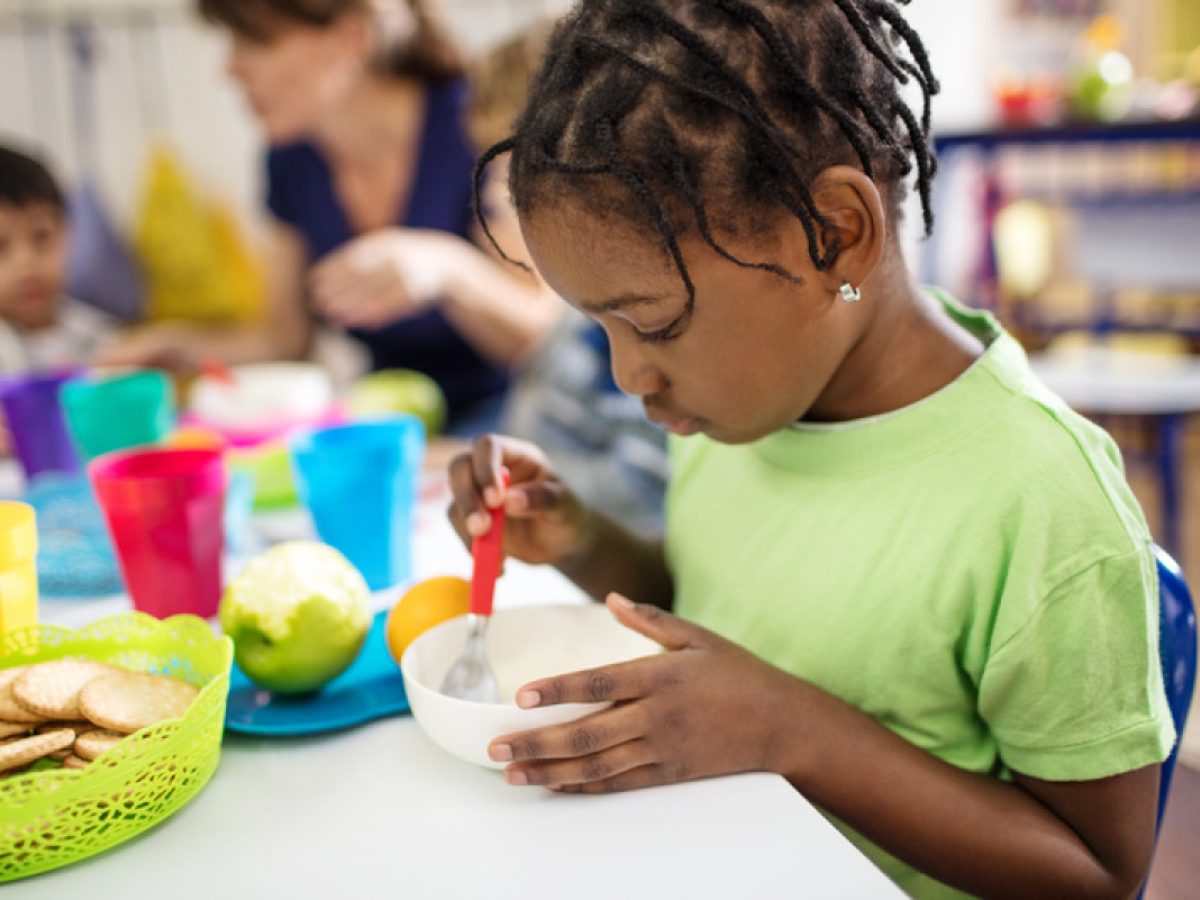 Receiving balanced, adequate nutrition through programs like the #CACFP can reduce the risk of obesity, Type 2 diabetes, and cardiovascular diseases in childhood. This #AmericanDiabetesMonth, learn how early intervention supports good health for children: cacfp.org/2023/09/25/cac…