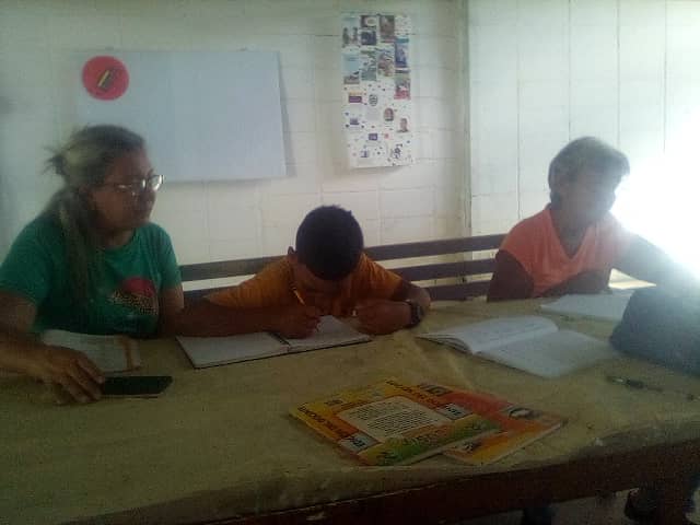 El pensamiento educativo de Simón Rodríguez ha estado presente, de forma continua en la reflexión que han realizado los educadores venezolanos, adquiere un protagonismo estelar de cara a los retos que enfrenta el modelo educativo actual <a href="/dellraly/">DERA</a>
@sociabolivarian <a href="/MisinRobinsonP2/">Misión Robinson</a>