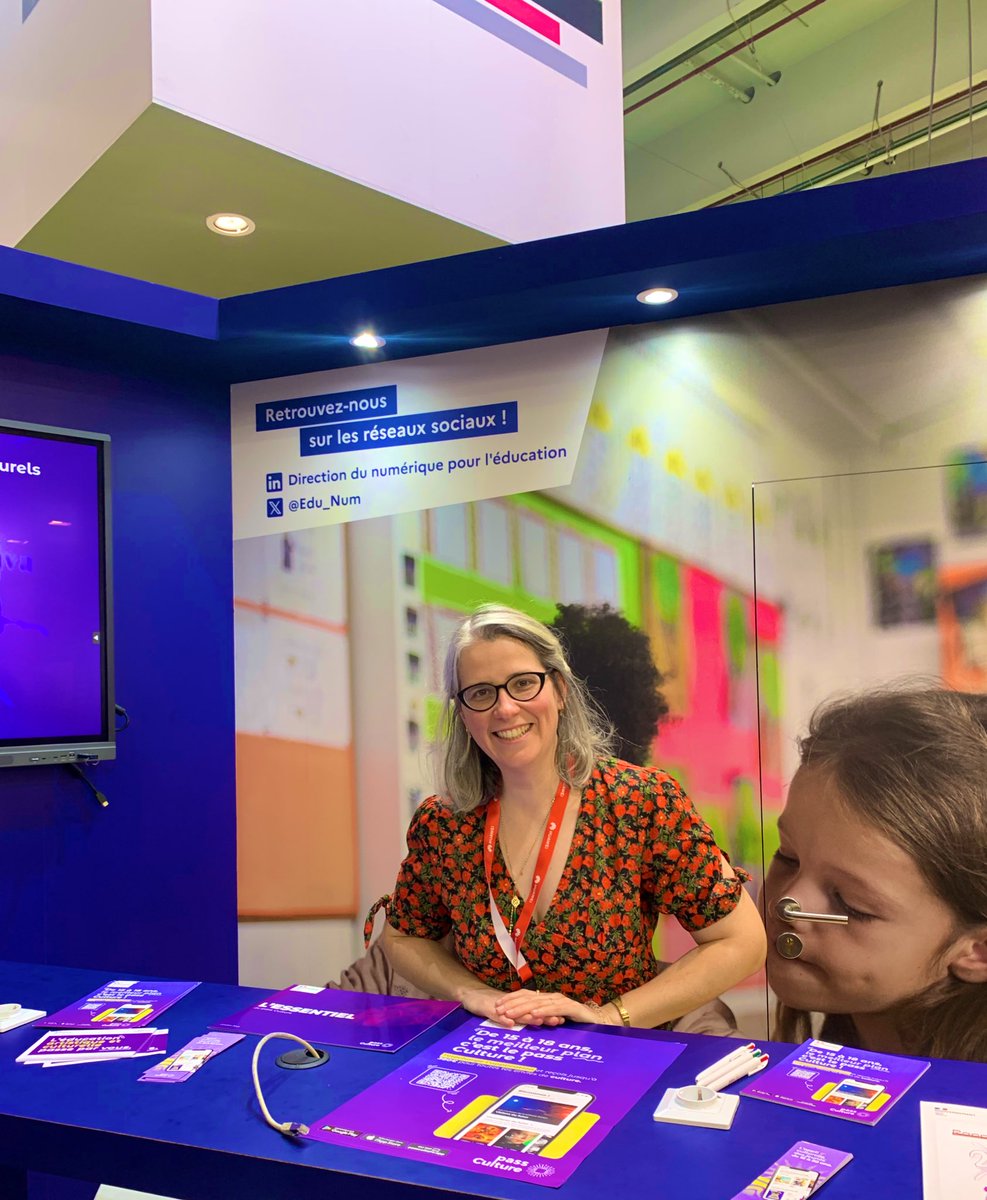pass Culture (@pass_culture) on Twitter photo En direct du salon <a href="/educatechexpo/">Educatech Expo</a> 👩🏽🏫👨🏼🏫Nos équipes sont dans les starting-blocks pour vous rencontrer sur notre stand D49 !
Nous sommes également présents sur le stand <a href="/education_gouv/">Ministère Éducation nationale</a> jusqu’à 15h30 et demain à 10h ! On vous attend nombreux 🔥 En direct du salon <a href="/educatechexpo/">Educatech Expo</a> 👩🏽🏫👨🏼🏫Nos équipes sont dans les starting-blocks pour vous rencontrer sur notre stand D49 !
Nous sommes également présents sur le stand <a href="/education_gouv/">Ministère Éducation nationale</a> jusqu’à 15h30 et demain à 10h ! On vous attend nombreux 🔥