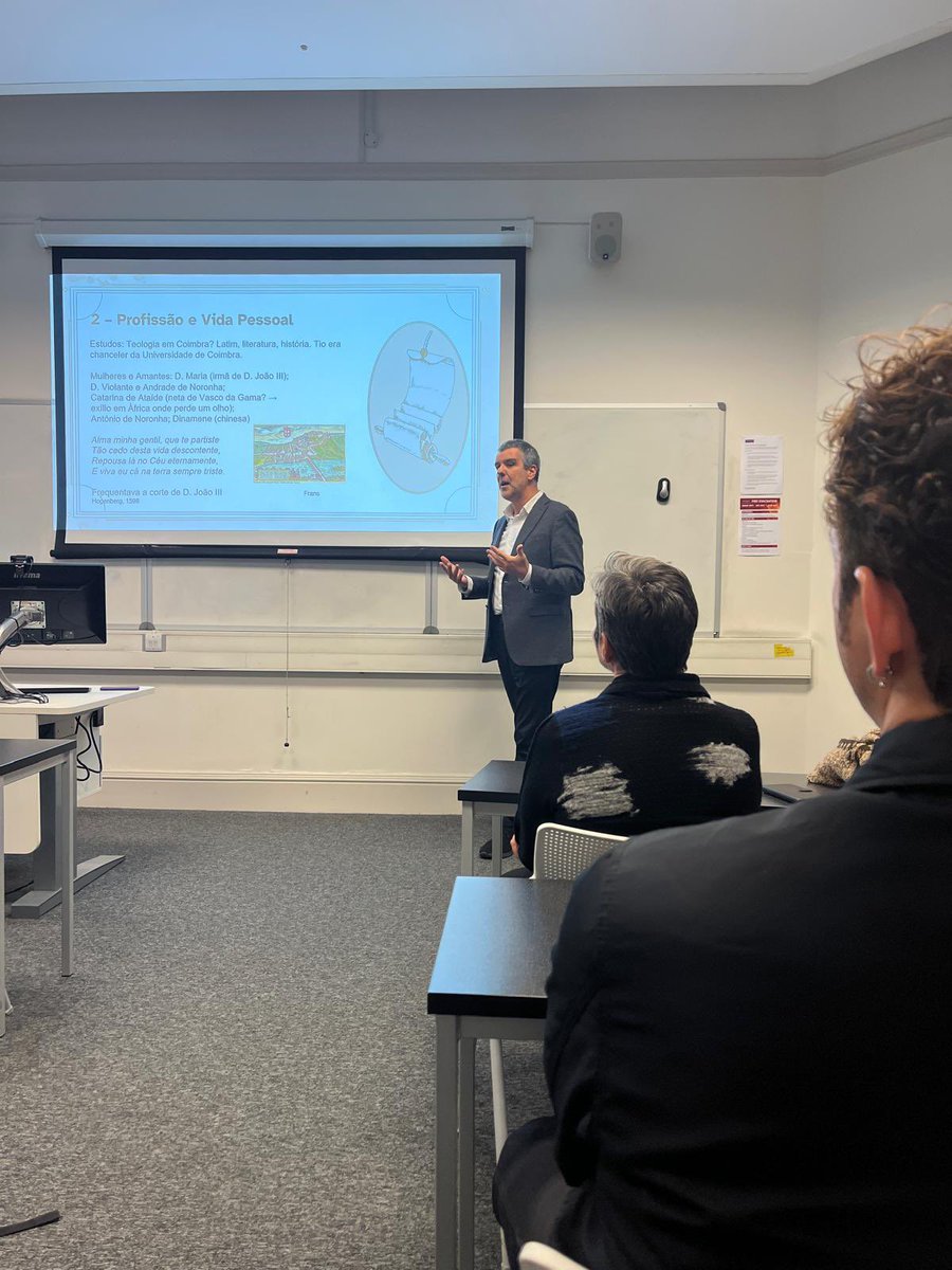 DuarteBueAlves's tweet photo. Another session of our #camoes500 roadmap. Great atmosphere @ManchesterUniv #camoes #manchester #portugal #portugalemmanchester #poetry #poesia #poetas #livros #books #reading #leitura @camoes_ip https://t.co/Ymwr5nPY62