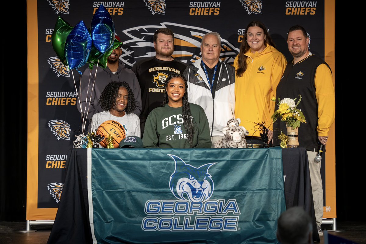 Congratulations to senior Milanni Abdus-Salaam for signing to play college basketball at GCSU. We’re so proud of you! Huge senior season ahead💛🖤💙💚