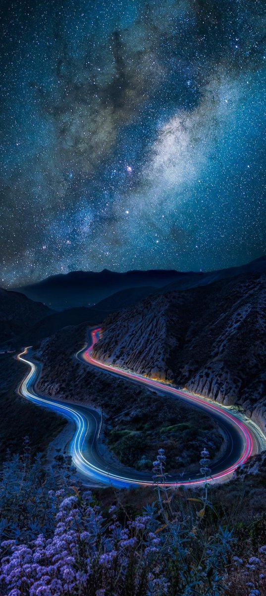 AhsanKharbai's tweet image. 8 Light trail wallpapers

#wallpapers #night #lighttrail

Please like and repost 😇