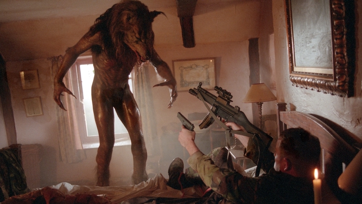 Sad to hear that after years of trying to sort out the rights, Neil Marshall has given up on a 'Dog Soldiers' sequel.

Excited to hear that he is hoping to  make 'Werewolves of London' with most of the 'Dog Soldiers' cast on board!
- Jamie