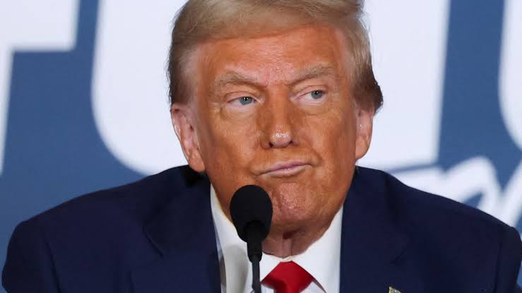 Imagino que todos sabemos que Trump pretende sacar de los colegios las propuestas neogeneristas posmodernas pero será para sustituirlas con valores generistas clásicos y creacionistas, no para dejar que trabajen coeducadoras feministas radicales abolicionistas
Lo sabemos, ¿no?