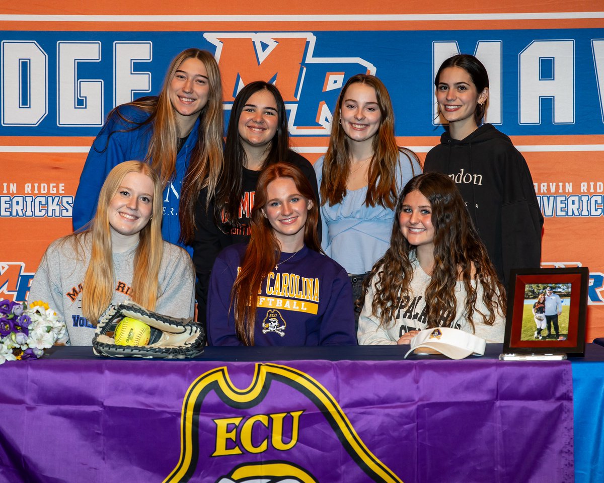 EllaTracy2025's tweet photo. officially official!! go pirates💜🏴‍☠️ 

@ecu__softball @TeamNCSoftball @TeamNCBaylog18U @MrhsSoftball @MavAthletics https://t.co/fL9r6HzUB0