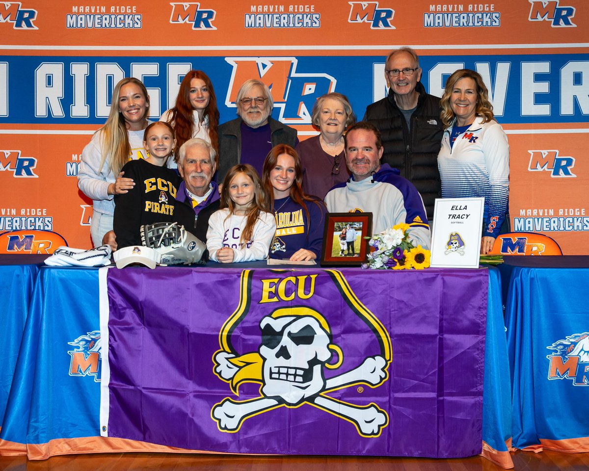 EllaTracy2025's tweet photo. officially official!! go pirates💜🏴‍☠️ 

@ecu__softball @TeamNCSoftball @TeamNCBaylog18U @MrhsSoftball @MavAthletics https://t.co/fL9r6HzUB0