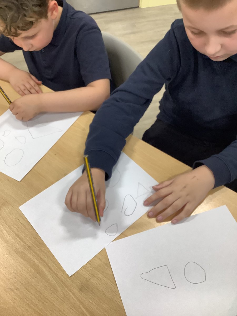 Sunshines Class this week have been recognising 2D shapes and listening to instructions when trying to draw their shapes. Once they explored their different shapes they were able to make a beautiful collage! Well done Sunshines Class!