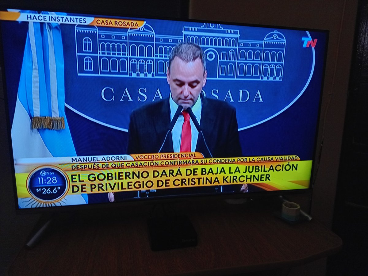 64Elcira's tweet photo. El gobierno dará de baja la jubilación de privilegio y la pensión del Néstor a la Condenada.
Salud🥂🍾 https://t.co/TaydA5IqC6