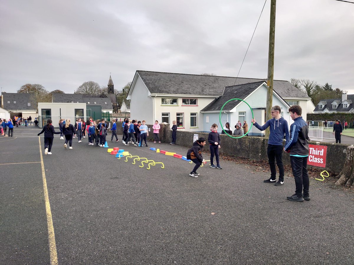4thSAttracta's tweet photo. A big thank you to the TY students who set up obstacle courses for us at break time! @ActiveFlag https://t.co/5cvyiwpgHx
