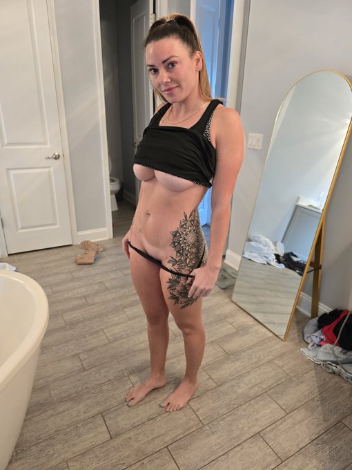 For my birthday, i want to tease you ? https://t.co/ddF8tXXTrZ