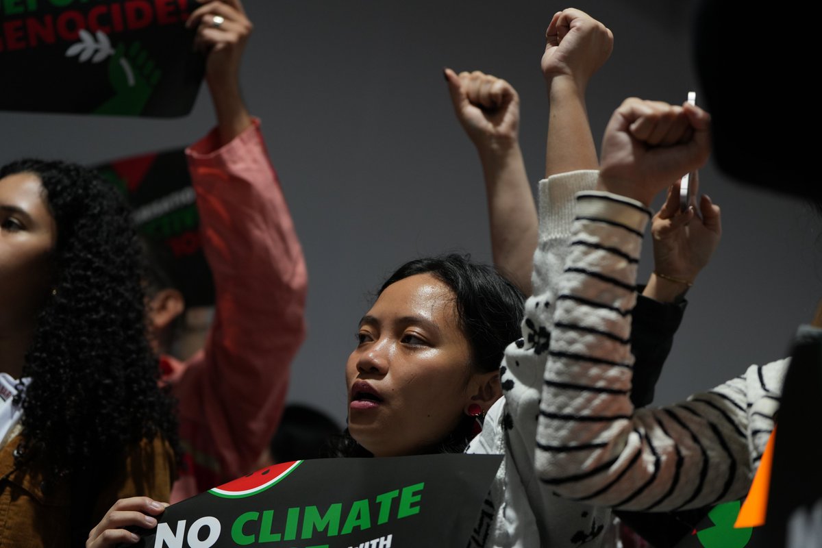 DontGasAfrica's tweet image. ✊🏿✊🏾✊🏽

DEMILITARISATION COLLECTIVE LIBERATION! 
DEMILITARISATION COLLECTIVE LIBERATION!
DEMILITARISATION COLLECTIVE LIBERATION!
DEMILITARISATION COLLECTIVE LIBERATION!

#DefundGenocide