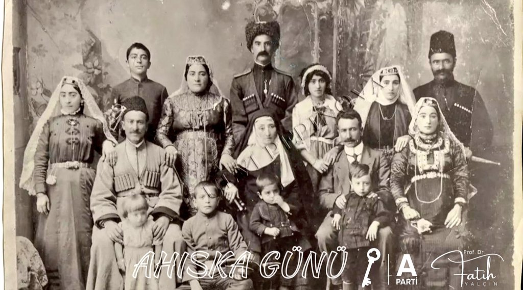 fatihyalciintr's tweet image. Bir gül mevsiminde seyrine gittim
Hani goncan, hani gülün Ahıska
Baktıkça haline kahroldum, bittim
Korlanır mı bir gün kulün Ahıska ? 

#Ahıskasürgünü&apos;nün 80. yıl dönümünde, Stalin&apos;in tren vagonlarında ve sürgünde şehit olan soydaşlarımızı rahmetle anıyoruz. #AhıskaTürkleri