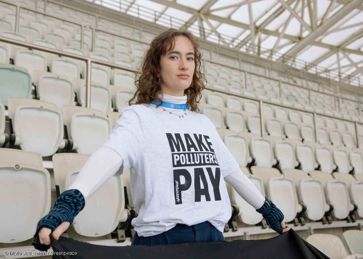Greenpeace's tweet photo. Today on Finance Day at #COP29, climate activists from around the world came together in Baku to send a powerful message to world leaders: PAY UP!

Leaders must answer this urgent call and ensure a safe and fair future for all.

📸: Bianka Csenki https://t.co/MBnzCdxLPr