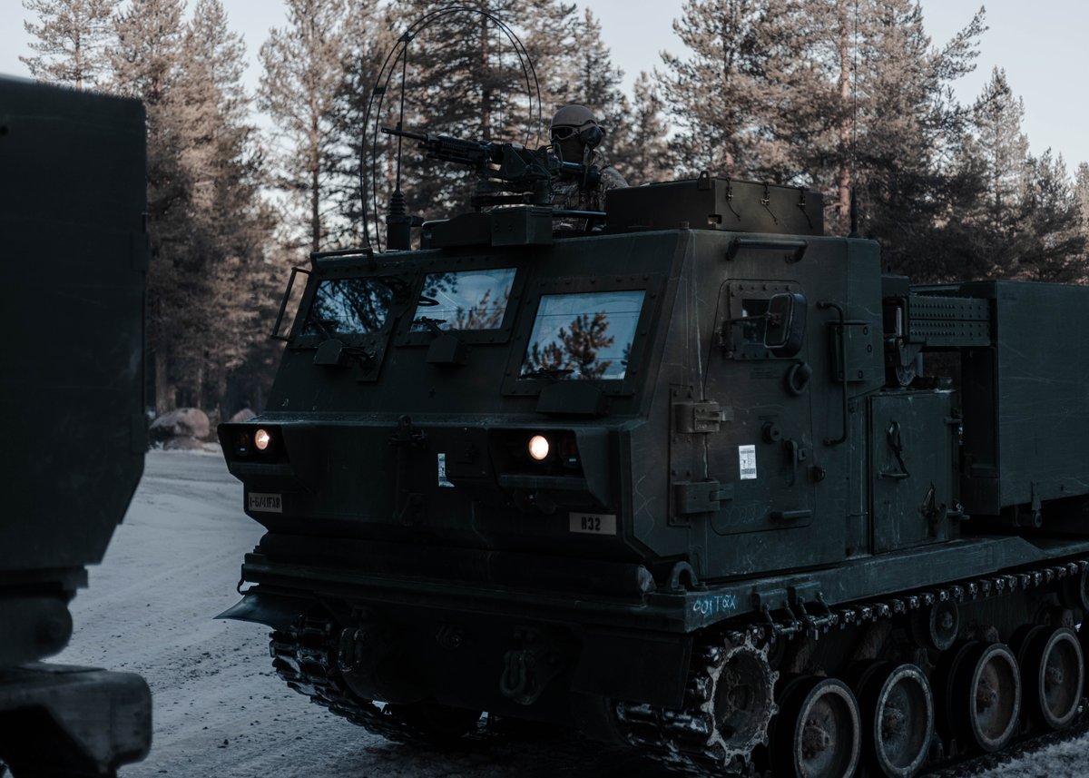 VCorps's tweet photo. 41st FAB is participating in exercise #DynamicFront25. The exercise takes place from Nov. 4-24, in 🇫🇮 , 🇪🇪 , 🇩🇪 , 🇵🇱 , & 🇷🇴 & includes more than 1,800 U.S. & 3,700 multinational service members from 28 Allied & partner nations.
#ItWillBeDone #StrongerTogether #WeAreNATO https://t.co/Skk1ngJuY0