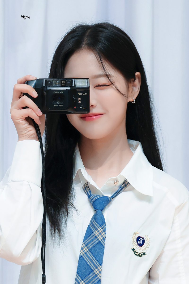 guswlsfan's tweet photo. 김커맨더생축ㅋ   

#김커맨더생축
#루셈블 #현진 
#Loossemble #HyunJin https://t.co/LMzzsfOoLi
