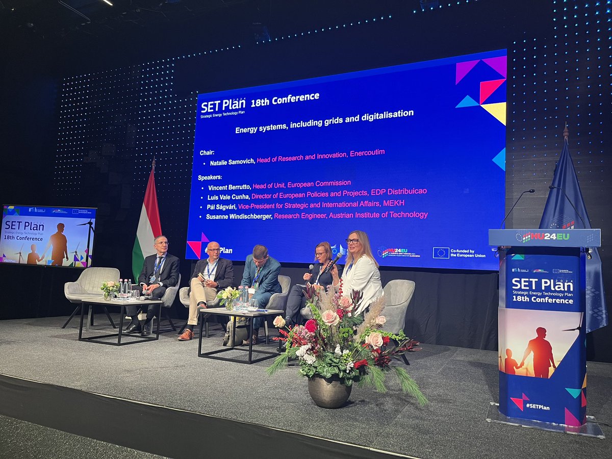 Anna Sobczak🇪🇺 (@sobczak_anna) on Twitter photo Within #SETPlan we would like to bring closer energy and digital communities and create a platform for exchanges between both . as announced in the Action Plan on digitalisation of energy system <a href="/VincentBerrutto/">Vincent Berrutto</a> <a href="/Energy4Europe/">Energy4Europe 🇪🇺</a> Within #SETPlan we would like to bring closer energy and digital communities and create a platform for exchanges between both . as announced in the Action Plan on digitalisation of energy system <a href="/VincentBerrutto/">Vincent Berrutto</a> <a href="/Energy4Europe/">Energy4Europe 🇪🇺</a>