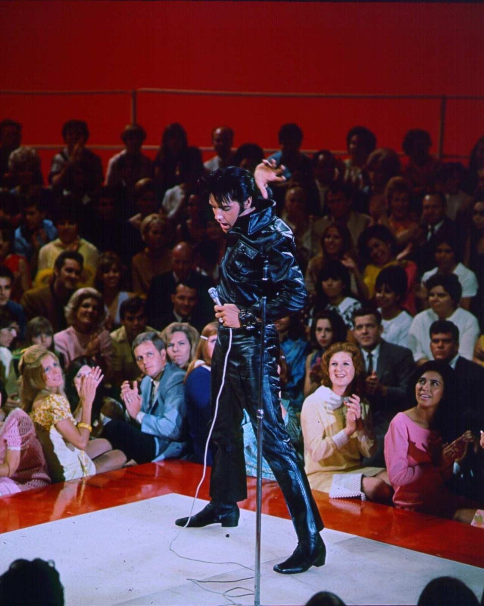 5Oelvis's tweet photo. just watched the new doc.
Beautifully produced, it shows how the person elvis was so much more than just that image they tried to create for him.
How unfortunately the Colonel used his kindness and purity against him and how frustrated he was with his career at that time. https://t.co/iAhljKRhBj
