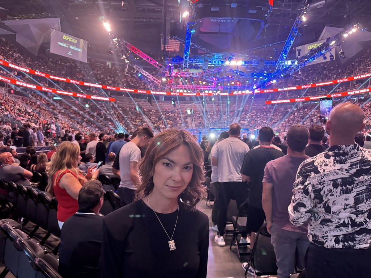 Emily Chang tweet media