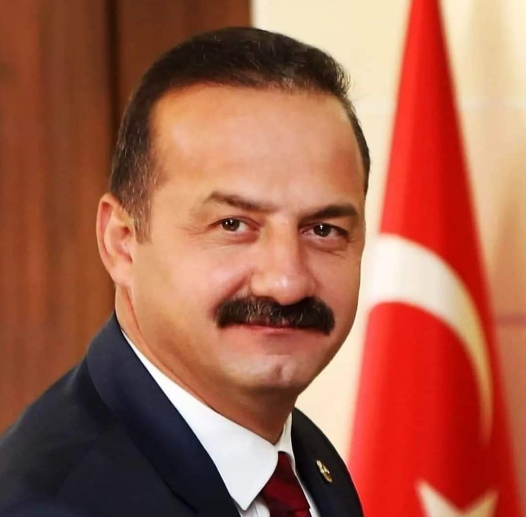 KelebekYunus's tweet photo. 🗝️ Anahtar partimizin
🔵 Liyakatlı şöhretsizleri

🇹🇷 Genel Başkanımız
Yavuz AĞIRALİOĞLU 'nun kıymetli yol arkadaşları

#TAKİPLEŞİYORUZ
Yoruma #YavuzAğıralioğlu yazan herkesi takipe alalım.

Rt ve begeni yaparak tüm 

Gönüldaşlarımıza ulaştıralım
@yavuzagiraliog
@anahtarparti https://t.co/GxKENErLKT