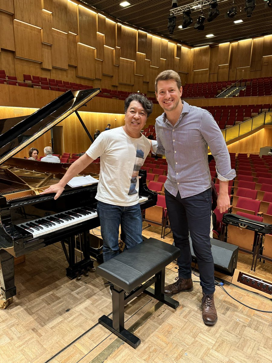 Duncan Ward (@duncanwardmusic) on Twitter photo With jazz legend <a href="/OzoneMakoto/">makoto ozone</a> & the wonderful Runkdfunks-Sinfonieorchester Berlin this week performing Ozone’s piano concerto “Mogami” and Bernstein Symphonic Dances from West Side Story. Concert Fri 15th 19:30 <a href="/AskonasHolt/">Askonas Holt</a> rsb-online.de/en/concerts/ja… With jazz legend <a href="/OzoneMakoto/">makoto ozone</a> & the wonderful Runkdfunks-Sinfonieorchester Berlin this week performing Ozone’s piano concerto “Mogami” and Bernstein Symphonic Dances from West Side Story. Concert Fri 15th 19:30 <a href="/AskonasHolt/">Askonas Holt</a> rsb-online.de/en/concerts/ja…