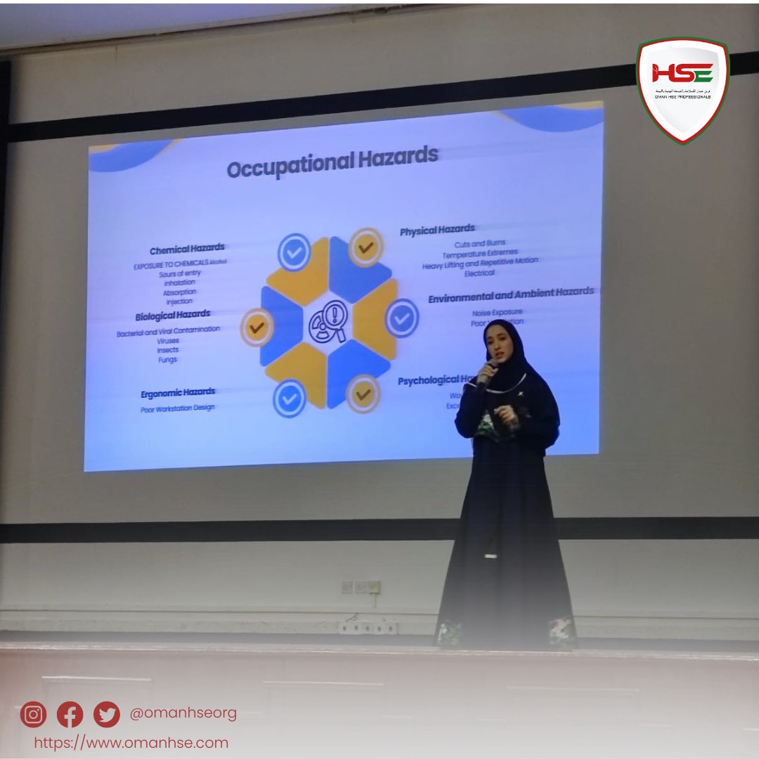 omanhseorg's tweet photo. قدم الفريق ورشة عن الصحة المِـهنيـة في مواقع العمل تحت شعار “ضمان الصحة والسلامة في أماكن العمل" لطلبة السنة الرابعة وموظفي كلية عمان للعلوم الصحية في مسقط، وذلك ضمن اهداف الفريق لتعزيز ثقافة الصحة والسلامة المهنية.

#معًا_لعُمان_أكثر_أمانًا
#Together_Oman_Is_Safer https://t.co/wIkJCP82XA
