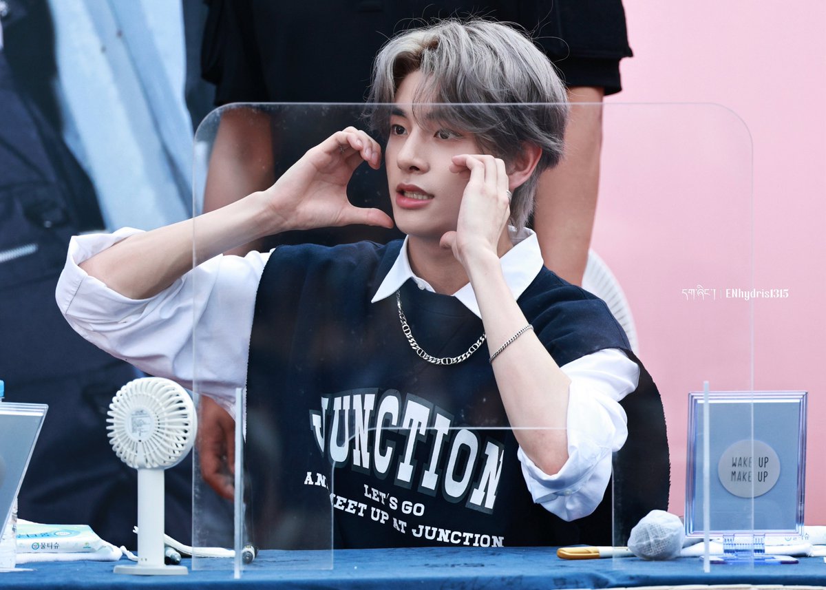 220706

reminisim🫶🏼

#NovemberGlowsMaJAKEcally 
#재윤이의_스물둘은_애브리데이햄복 #JAKE #제이크 <a href="/ENHYPEN_members/">ENHYPEN</a> <a href="/ENHYPEN/">ENHYPEN OFFICIAL</a>