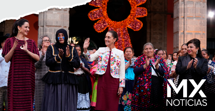 MXNoticias24's tweet photo. LAS ARTESANÍAS ESTARÁN PROTEGIDAS
#ClaudiaSheinbaum inaugura #Originall, un evento para promover y proteger las #ArtesaníasIndígenas mexicanas contra el plagio y fomentar su comercialización.
https://t.co/lBJR7qm0j6 https://t.co/Lmsh5DMxon