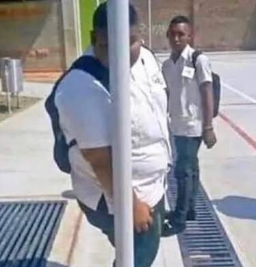 No se como le hizo para sobrevivir <a href="/ElAlexQuackity/">ElQuackity</a>  pero que grande ✨️🩵 
✧𝓣𝓪𝓰𝓼✧
#quackityfanart #Squidcraftgames3