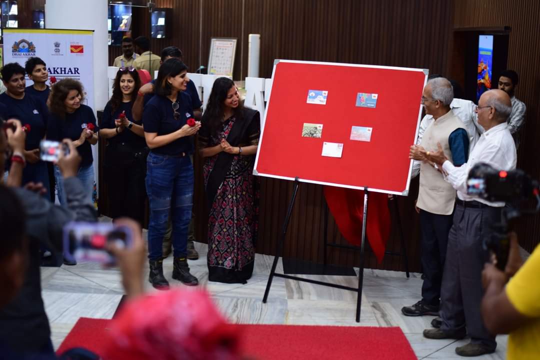 IndiaPostOffice's tweet photo. At the Philatelic Bureau - Bangalore GPO, Shri S. Rajendra Kumar, CPMG Karnataka unveiled four exclusive sets of picture postcards, each capturing the essence of this All-Women Bike Rally where 14 women bikers set off on an unforgettable journey to revive the joy associated  with letter writing under 'Dhai Akhar Letter Writing Competition'
#LettersAndTravels #DhaiAkhar #SandeshToScindia #IndiaPostxLetsryde
#AllWomenBikeRally #Bikeriders

@CPMGKARNATAKA @cpmgtamilnadu @cpmgkerala