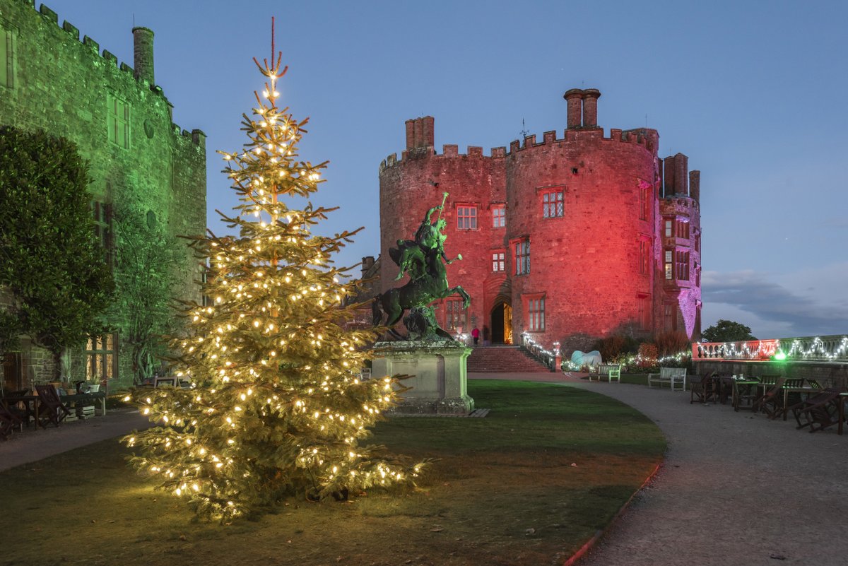NTCymru_'s tweet photo. As the air turns crisp and nights grow longer, the magic of Christmas fills the places we care for in Wales. 

From castles in festive décor to winter walks and visits with Santa, there’s something for everyone. 

Gather family and friends—start planning: https://t.co/Ly3T2gqap7 https://t.co/yC2nyTEWpF
